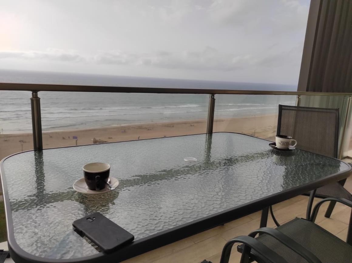 Bel Appartement A Plage Des Nation 세일 외부 사진