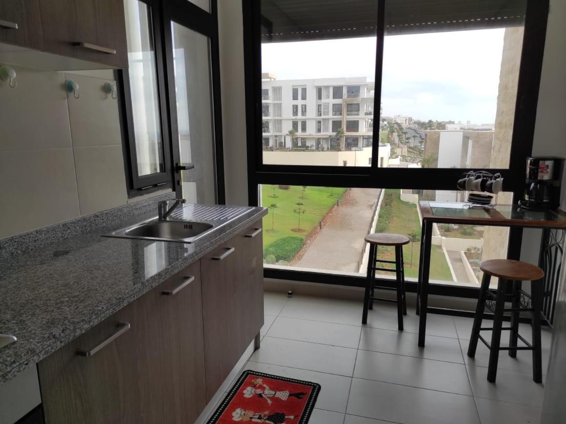 Bel Appartement A Plage Des Nation 세일 외부 사진