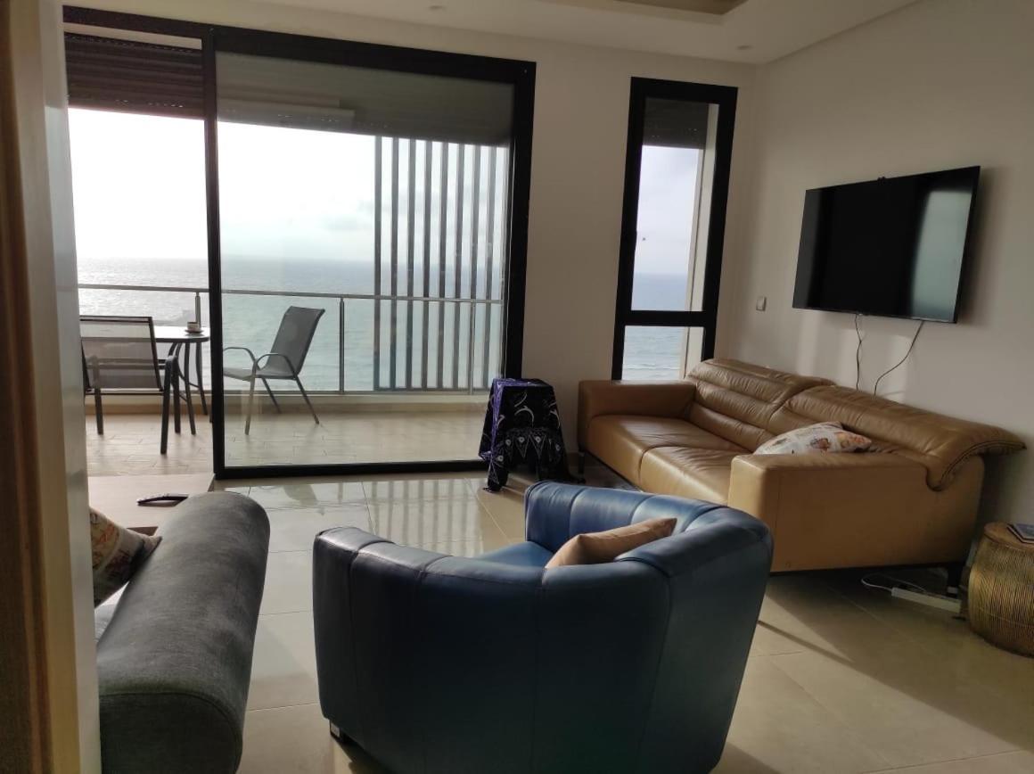 Bel Appartement A Plage Des Nation 세일 외부 사진
