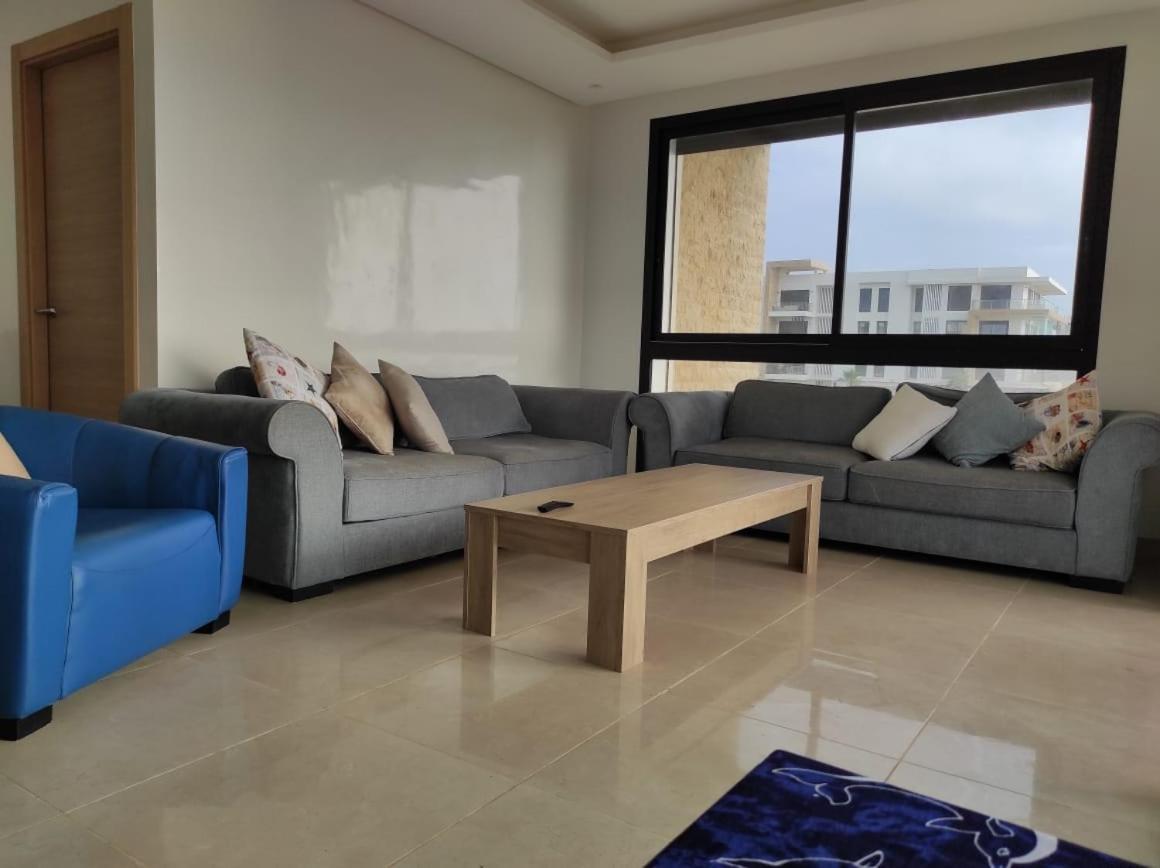Bel Appartement A Plage Des Nation 세일 외부 사진